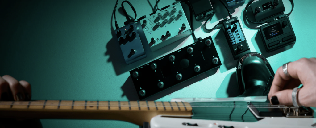 Casio Dimension Shifter controlling guitar effects wirelessly during performance