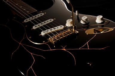Fender Urushi Stratocaster with gold lacquer lines