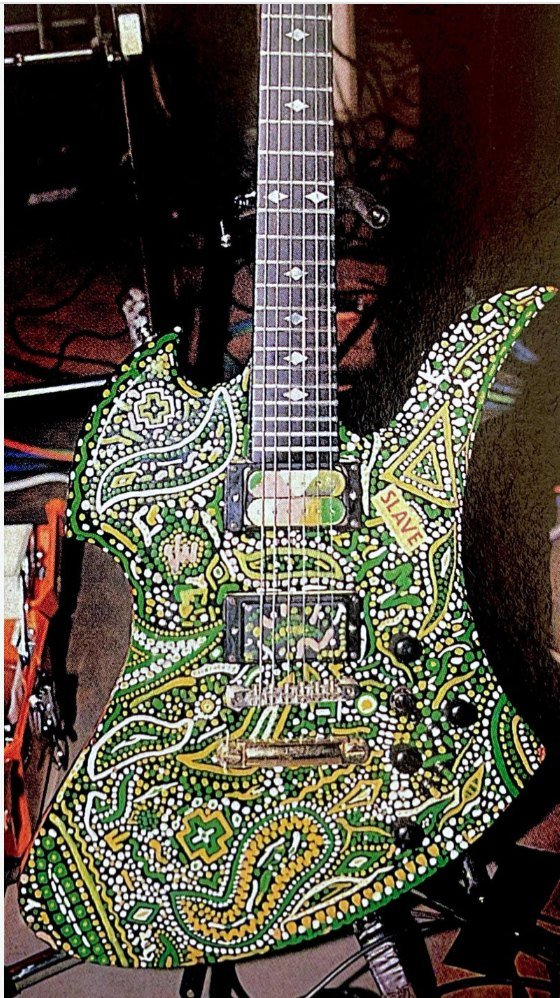 hide's green Mockingbird guitar known as Ameba